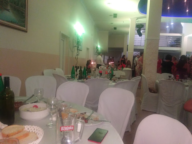 Opinii despre Caffe bar Hubert în Nova Gradiška - Gastronomija i ugostiteljstvo