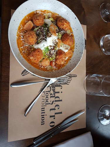 Comentarii opinii despre Fidel Gastro