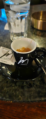 Opinii despre Caffe Bar ARA în Novigrad - Gastronomija i ugostiteljstvo