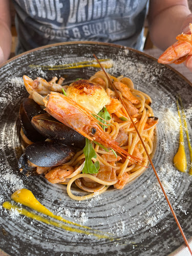 Opinii despre Dinners Delight în Makarska - Gastronomija i ugostiteljstvo