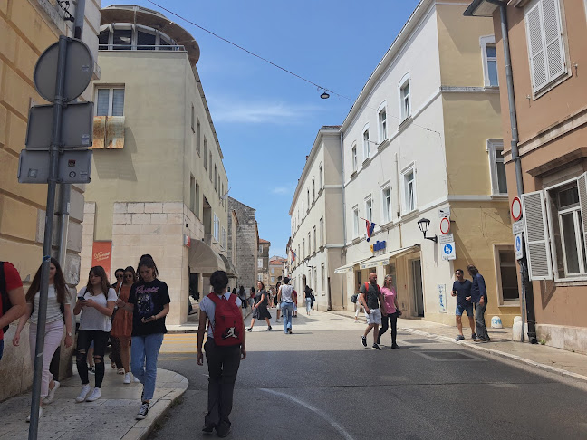 Ul. Ruđera Boškovića 4, 23000, Zadar