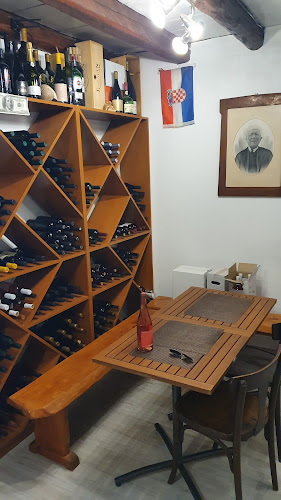 Ul. Sv Roka 15, 20260, Korčula