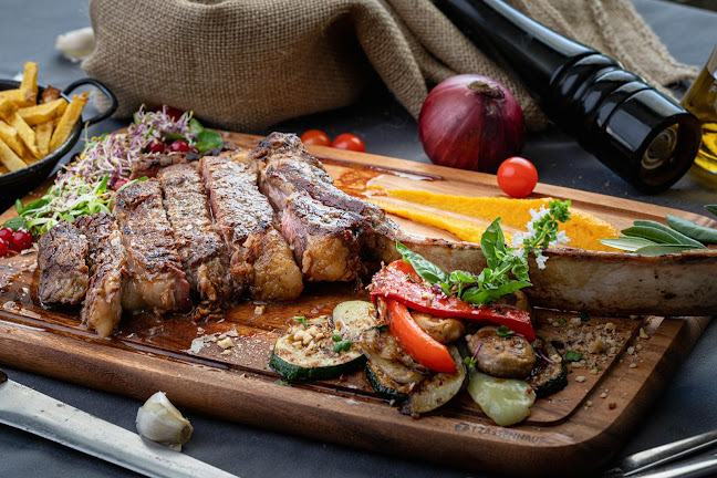 Put Vele Luke 2, 21400, Supetar