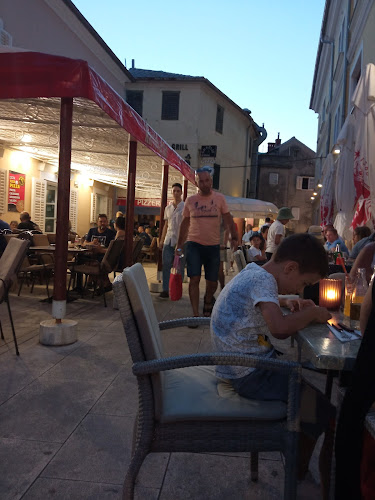 Comentarii opinii despre Colibri