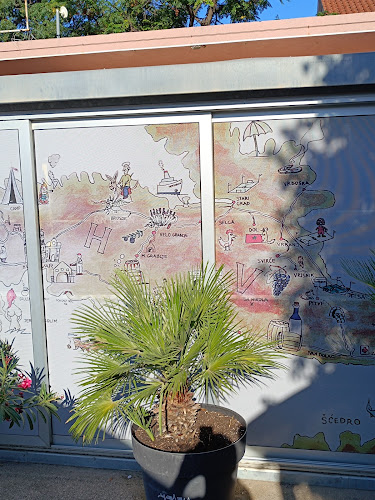 Comentarii opinii despre Cafe Rin Tin Tin