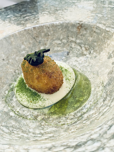 Plavi podrum - Gastronomija i ugostiteljstvo