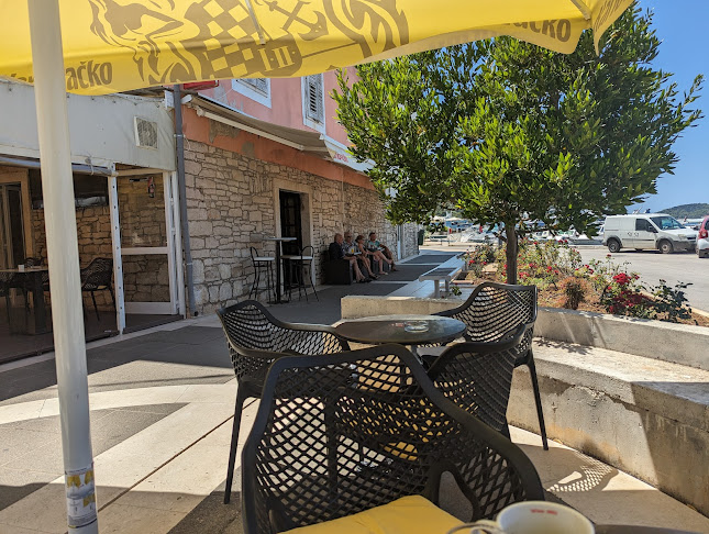 Opinii despre Fjaka Cafe/Bar în Vela Luka - Gastronomija i ugostiteljstvo