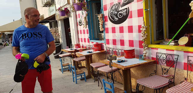 Obala kralja Petra Krešimira IV 19-20, 23210, Biograd na Moru