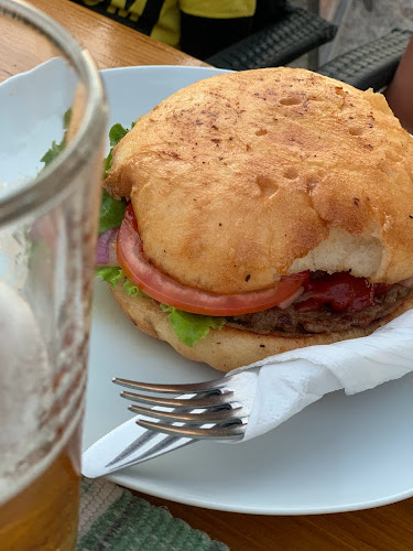 Opinii despre Konoba Pizzeria MARINERO în Okrug Gornji - Gastronomija i ugostiteljstvo