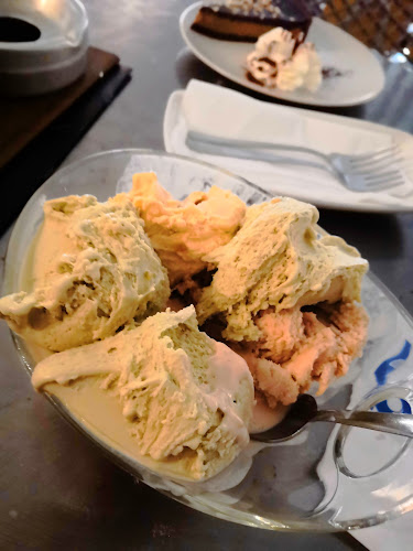 Comentarii opinii despre Slastičarnica "Chocolat 041"