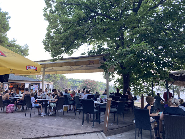 Beach Bar Valkane - Gastronomija i ugostiteljstvo