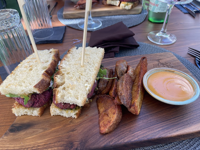 Comentarii opinii despre The Botanist