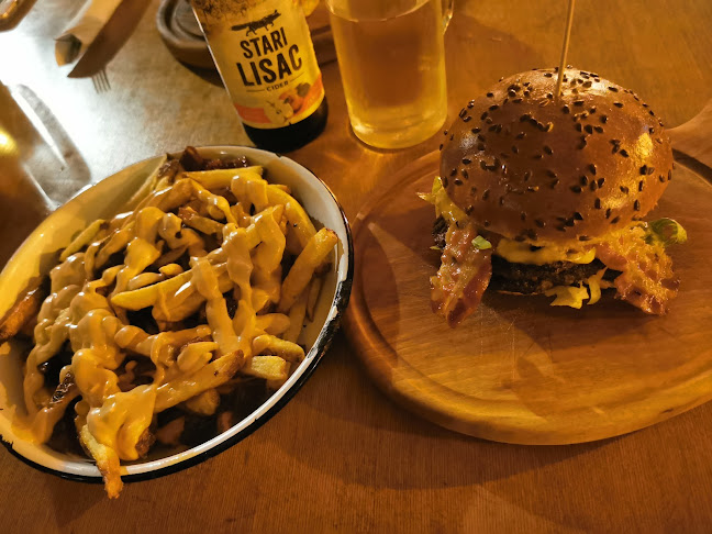 Submarine Burger Tkalčićeva - Gastronomija i ugostiteljstvo