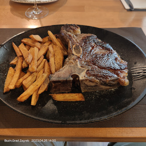 Comentarii opinii despre Restoran Stafa's