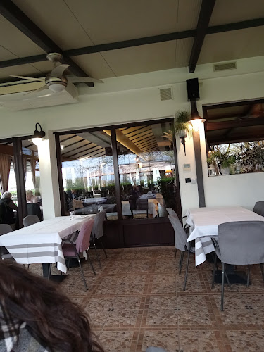 Jarunski Dvori - Gastronomija i ugostiteljstvo