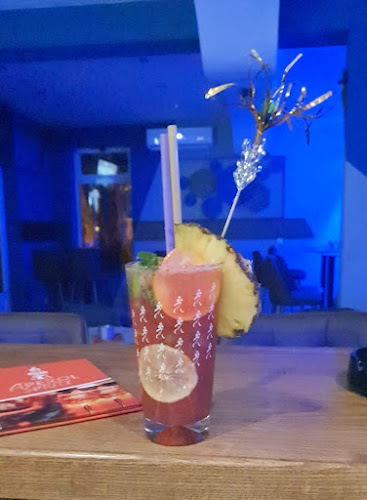 Opinii despre Caffe bar Oscar în Makarska - Gastronomija i ugostiteljstvo