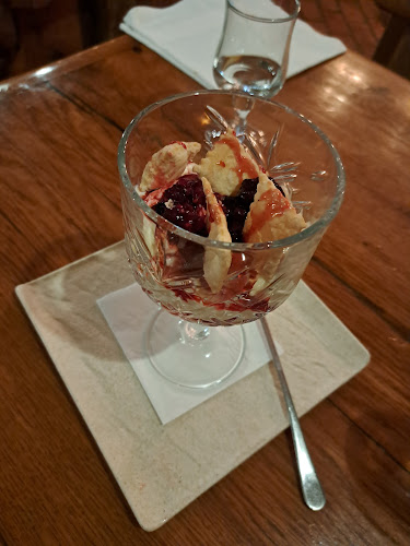 Bujska ul. 11, 52470, Petrovija