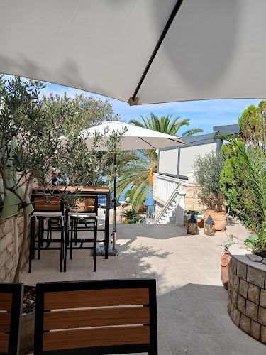 Restaurant Vila Tina - Gastronomija i ugostiteljstvo