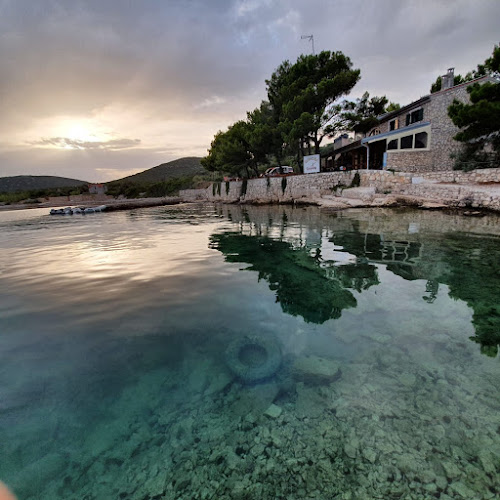 Opinii despre Konoba Gajeta, uvala Lanđin în Kraj - Gastronomija i ugostiteljstvo