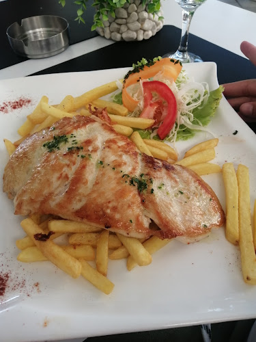 Comentarii opinii despre Zmaj Makarska