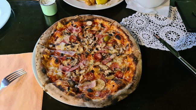 Restoran i pizzeria Uno - Gastronomija i ugostiteljstvo