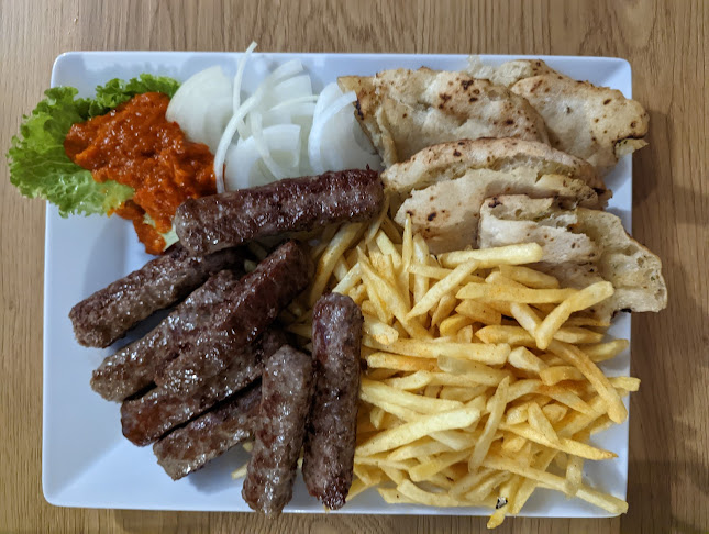 Opinii despre Fast food Stella & Kavana Ilok în Ilok - Gastronomija i ugostiteljstvo