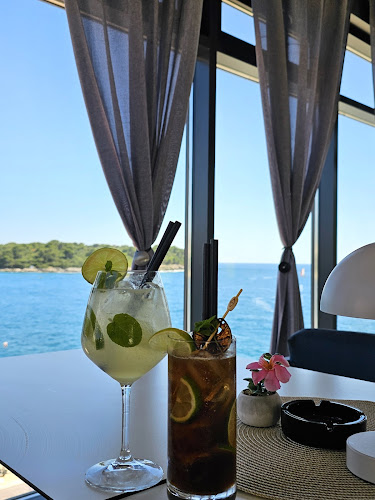 Yacht Bar & Restaurant - Pula