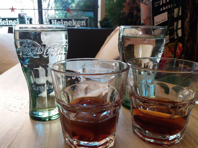 Caffe Bar Jet Set - Gastronomija i ugostiteljstvo