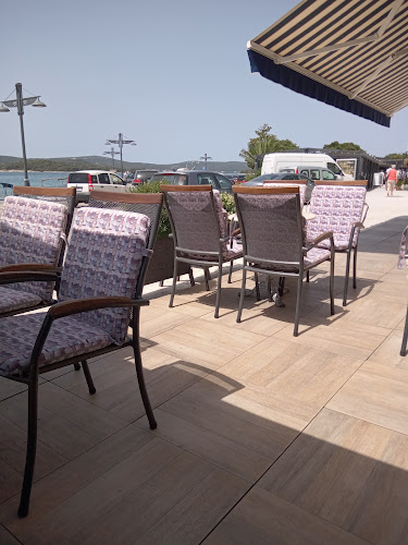 Comentarii opinii despre MIAMI