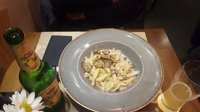 Restoran 4 Kantuna - Gastronomija i ugostiteljstvo