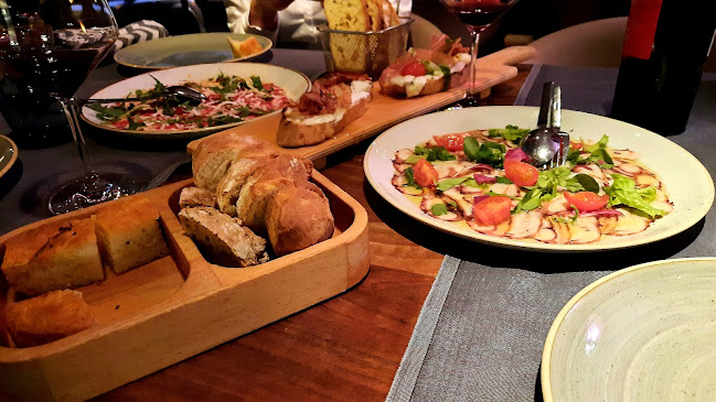 Avenija Dubrovnik 12, 10000, Zagreb