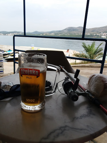 Beach Bar Lloyd - Gastronomija i ugostiteljstvo