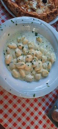 "Kuzina" grill & pizza - Gastronomija i ugostiteljstvo