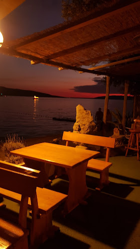 Opinii despre Arti Bar în Cres - Gastronomija i ugostiteljstvo