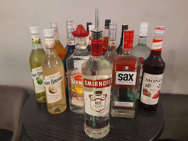 Garden caffe & cocktail bar - Gastronomija i ugostiteljstvo