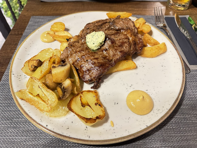 Pirates Kitchen seafood & steak