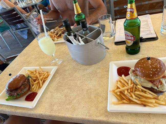 Comentarii opinii despre Adria Snack