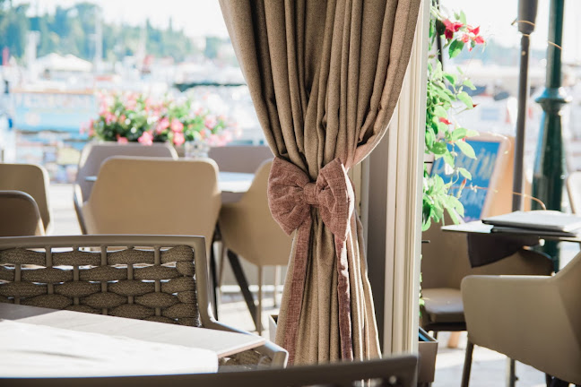 Comentarii opinii despre Gostiona Marina