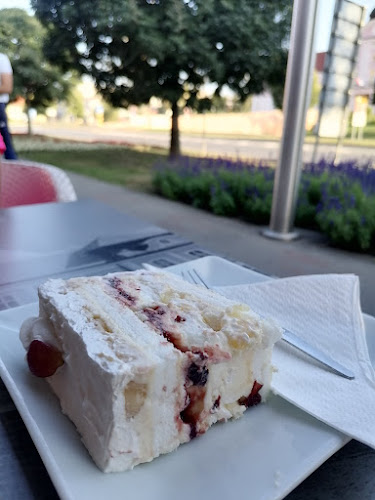 Slastičarnica Dora - Gastronomija i ugostiteljstvo