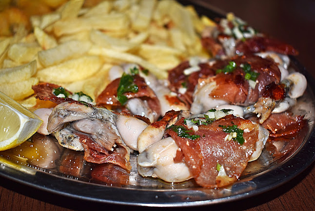 Konoba “Tin” Trilj - Gastronomija i ugostiteljstvo