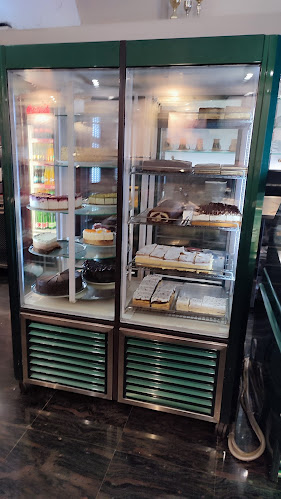 Tri jagode - slastičarna i pizzeria - Gastronomija i ugostiteljstvo