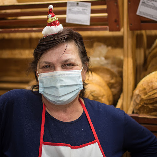 Opinii despre Pekara Capan Kiflica 5 în Nova Gradiška - Gastronomija i ugostiteljstvo