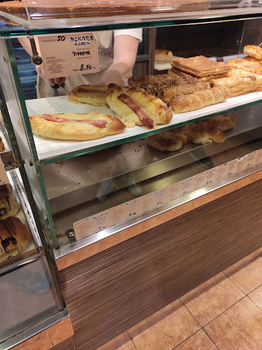 Opinii despre Pekara Kamen în Split - Gastronomija i ugostiteljstvo