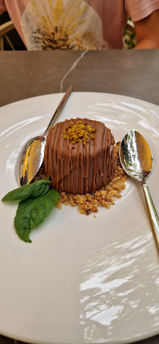 Opinii despre Paradise Garden Hvar în Hvar - Gastronomija i ugostiteljstvo