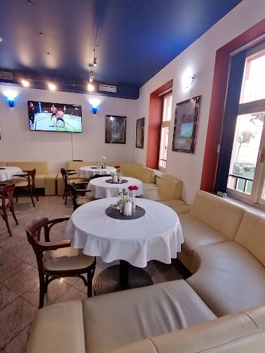 Kavana Queen - Gastronomija i ugostiteljstvo