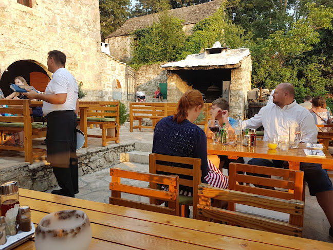 Svetog Jurja, 21322, Brela