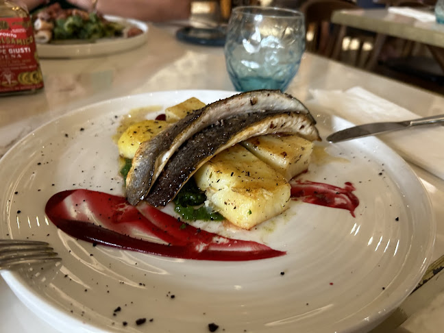 Forty Four Restaurant - Gastronomija i ugostiteljstvo