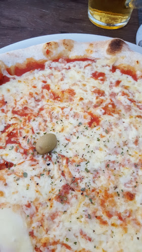 Buka - Gastronomija i ugostiteljstvo