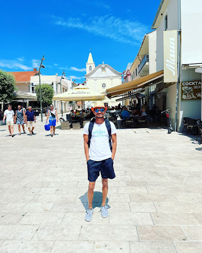 Opinii despre Street Food Novalja în Novalja - Gastronomija i ugostiteljstvo