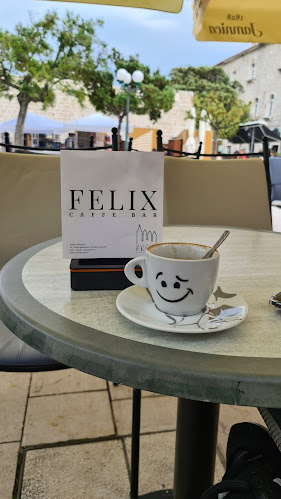 Felix Caffe Bar - Gastronomija i ugostiteljstvo